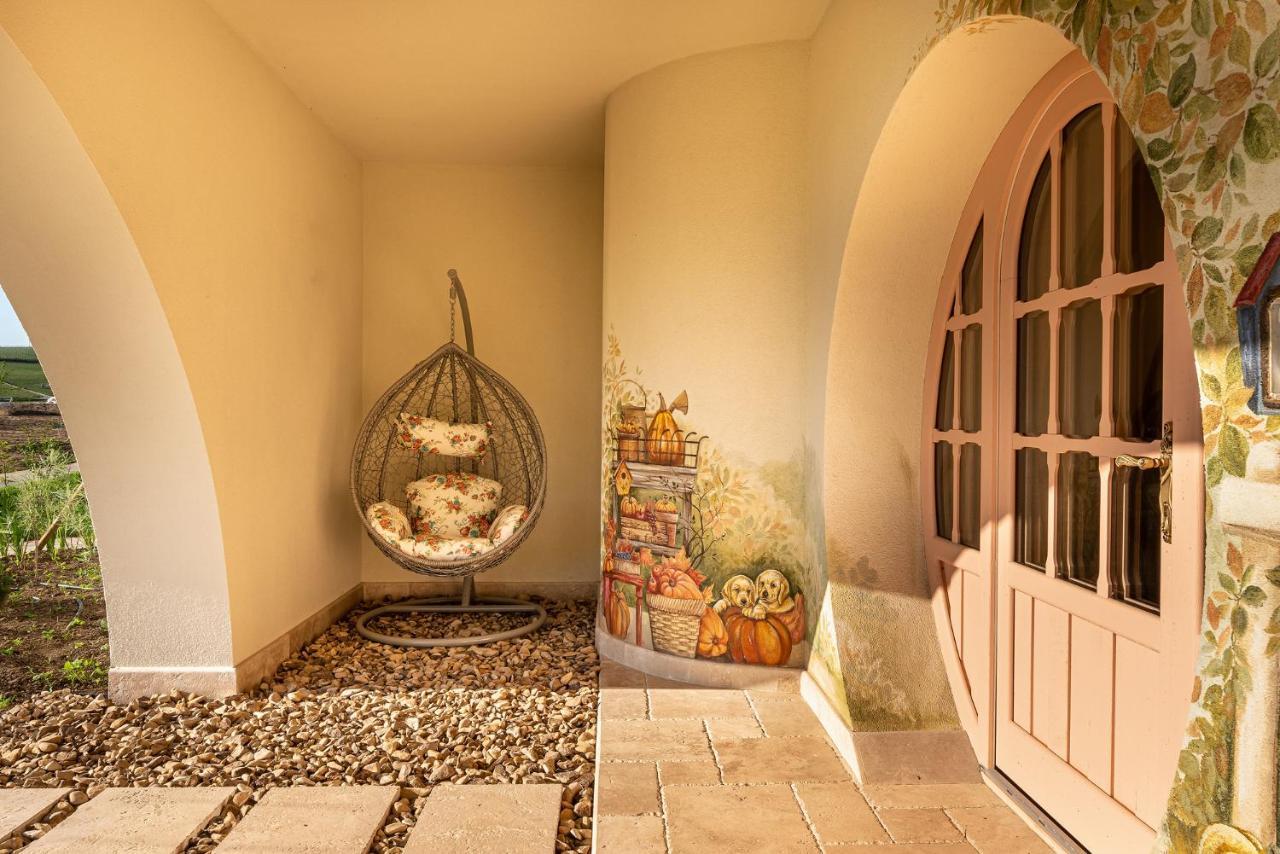 Casa Timis - Wellness & Spa Resort Chitorani ภายนอก รูปภาพ 3D rendering of a garden room