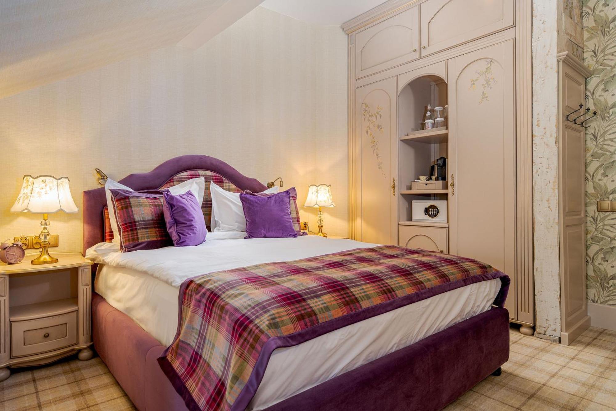 Casa Timis - Wellness & Spa Resort Chitorani ภายนอก รูปภาพ A bedroom at the hotel